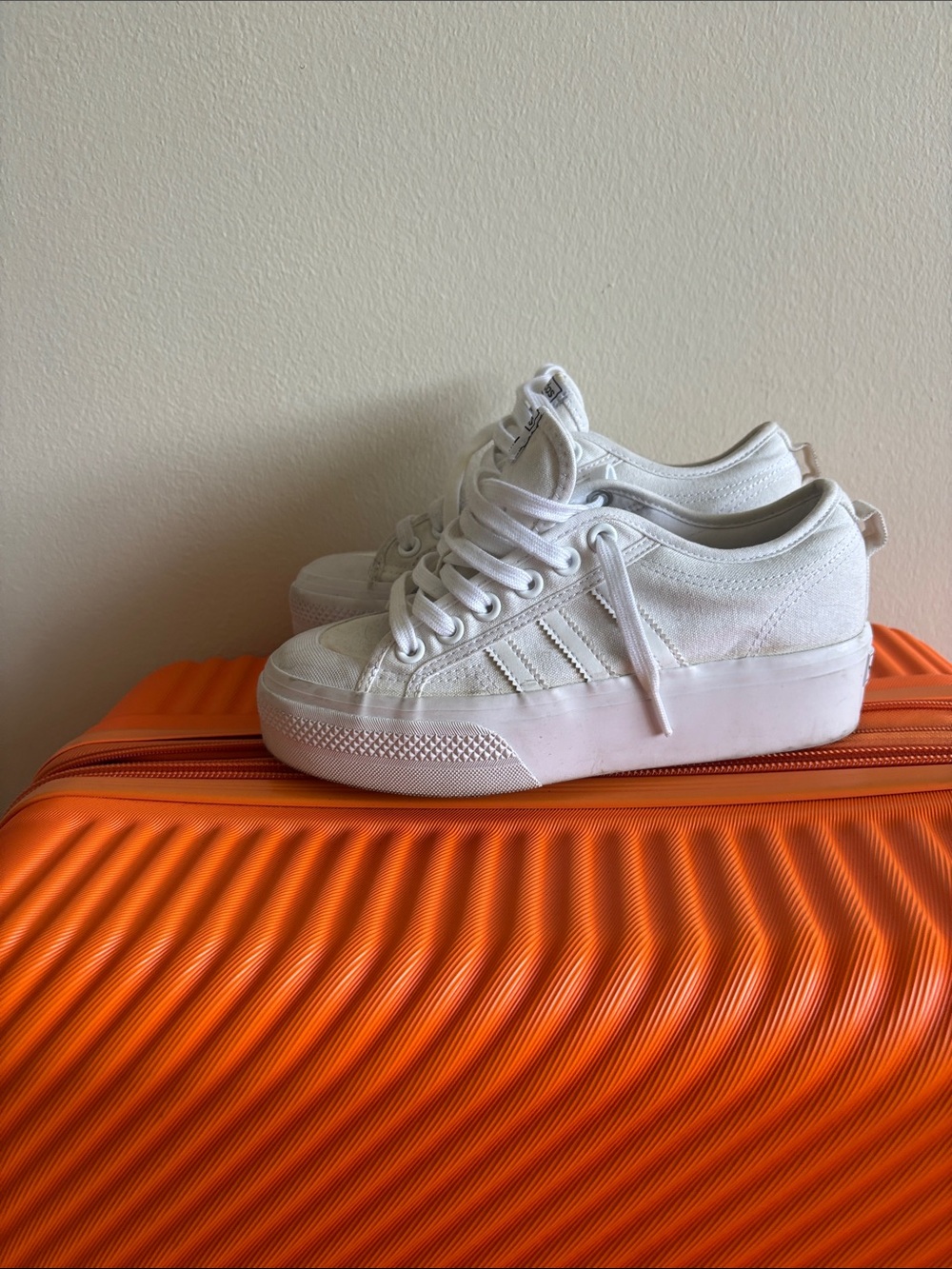 Adidas platform shoes - Picture 2 of 4